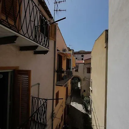 Tower Sea View Διαμέρισμα Cefalù