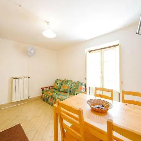 Διαμέρισμα Tower Sea View *